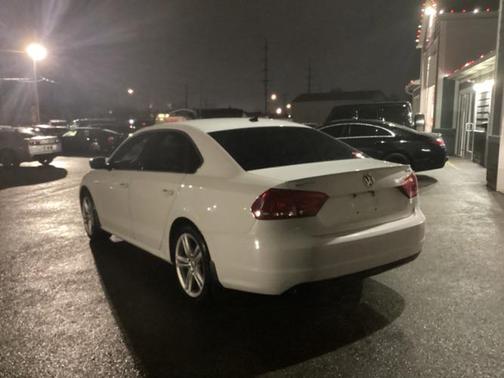 2014 Volkswagen Passat 2.0L TDI DSG SE w/Sunroof