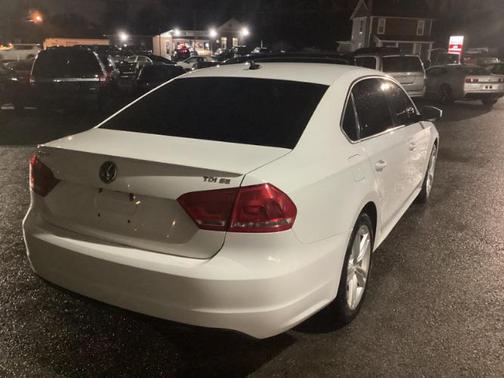 2014 Volkswagen Passat 2.0L TDI DSG SE w/Sunroof