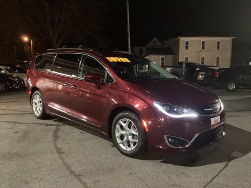 2018 Chrysler Pacifica Touring-L Plus