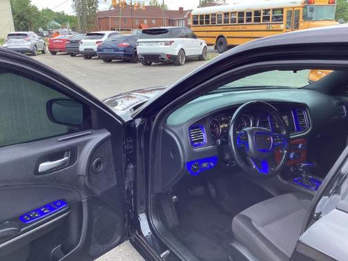 2016 Dodge Charger SE