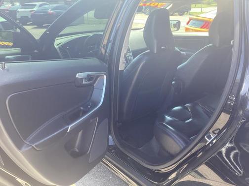 2016 Volvo XC60 T5 Premier