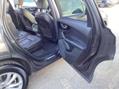 2019 Audi Q7 55 Premium