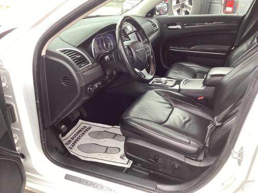 2019 Chrysler 300 Limited