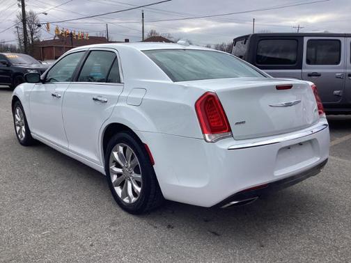 2019 Chrysler 300 Limited