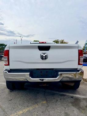 2021 RAM 3500 Tradesman Crew Cab 4x4 8' Box