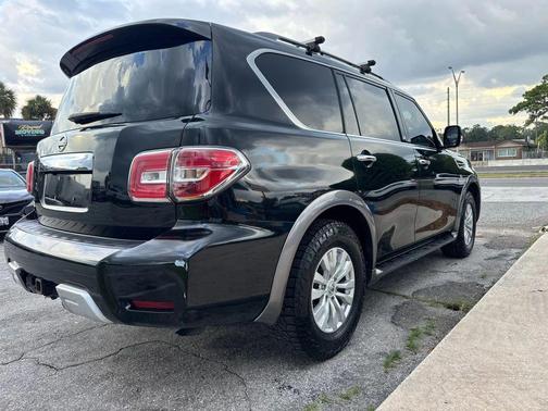 2017 Nissan Armada SV