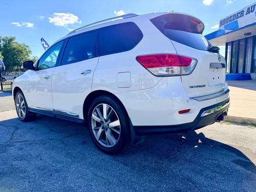 2015 Nissan Pathfinder Platinum