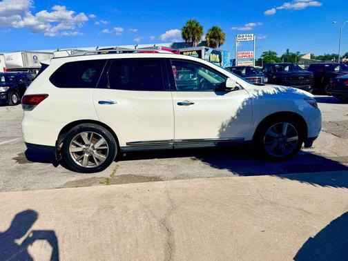 2015 Nissan Pathfinder Platinum