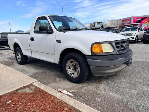 2004 Ford F-150 XL