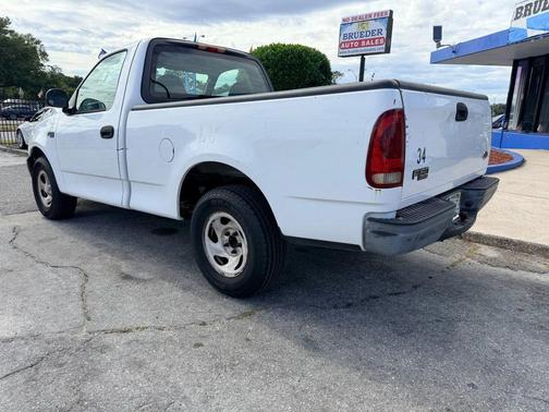 2004 Ford F-150 XL