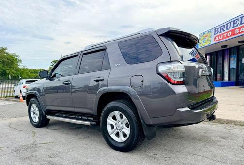 Magnetic Gray Metallic 2016 Toyota 4Runner SR5