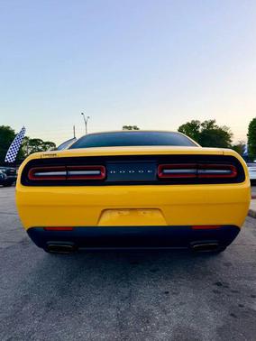 2017 Dodge Challenger SXT