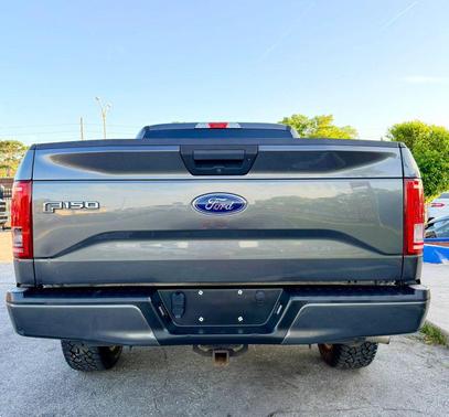 Magnetic Metallic 2017 Ford F-150 XL