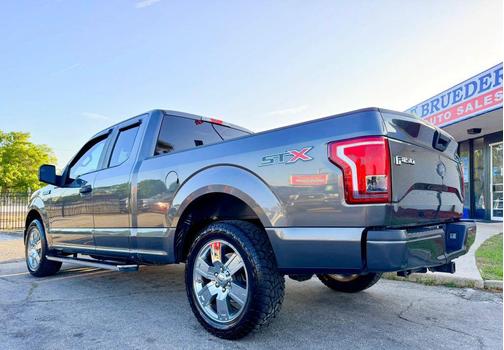 Magnetic Metallic 2017 Ford F-150 XL