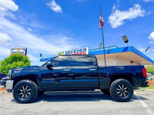 Black 2018 Chevrolet Silverado 1500 1LT