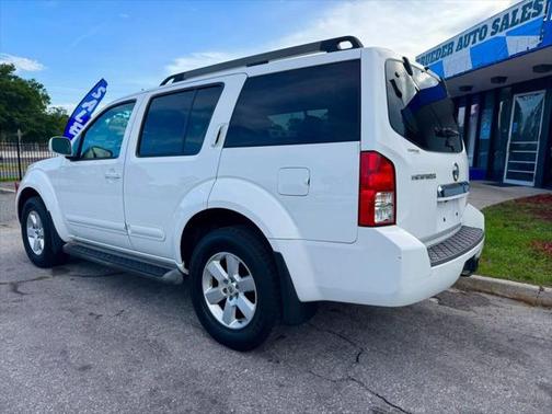 2012 Nissan Pathfinder SV