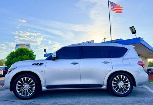 2015 INFINITI QX80 Base