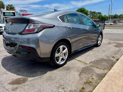2018 Chevrolet Volt LT