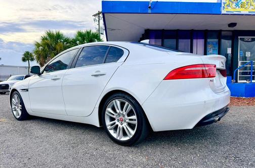2019 Jaguar XE 25t Prestige