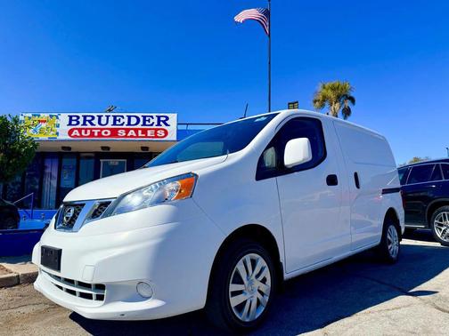 2017 Nissan NV200 SV