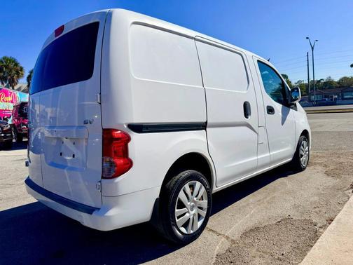 2017 Nissan NV200 SV