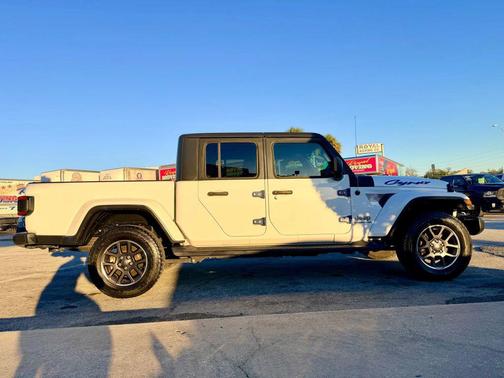 2020 Jeep Gladiator Overland