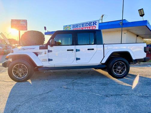 2020 Jeep Gladiator Overland
