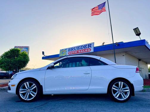 2015 Volkswagen Eos Executive Edition