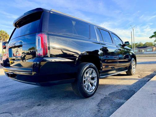 2016 GMC Yukon XL SLT