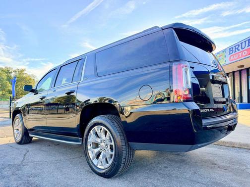 2016 GMC Yukon XL SLT