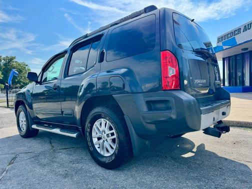 2014 Nissan Xterra S