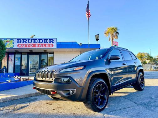 2017 Jeep Cherokee Sport