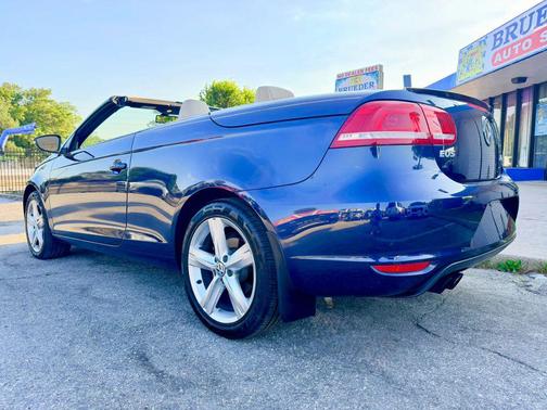 2012 Volkswagen Eos Lux