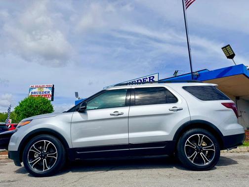 White Platinum Metallic Tri-Coat 2015 Ford Explorer Sport