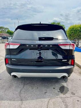 2020 Ford Escape SEL
