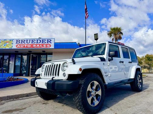 2016 Jeep Wrangler Unlimited Sahara