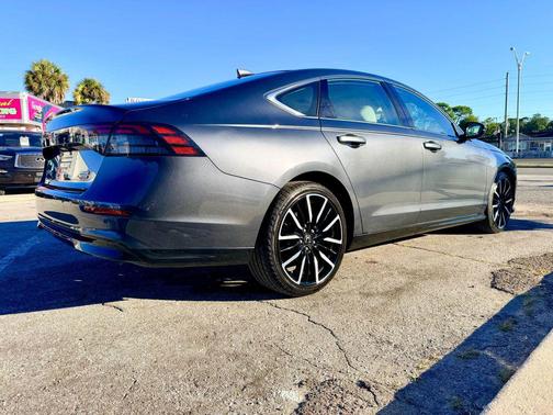 2023 Honda Accord Hybrid Touring