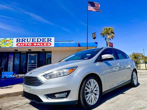 2017 Ford Focus Titanium