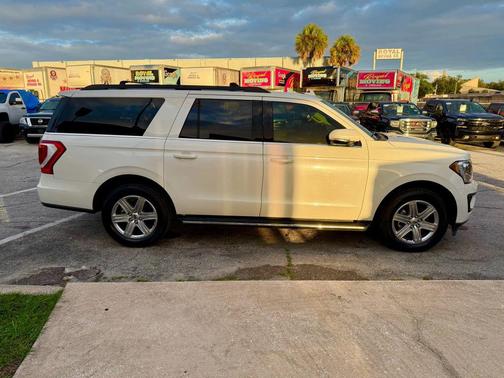 2021 Ford Expedition Max XLT