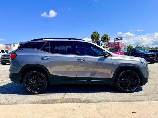 2020 GMC Terrain SLE