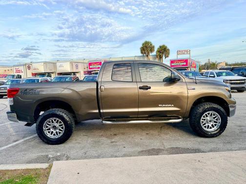 2010 Toyota Tundra Grade