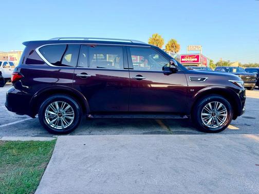 2019 INFINITI QX80 Luxe