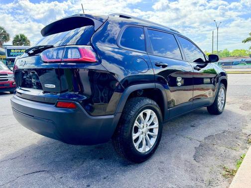2020 Jeep Cherokee Latitude