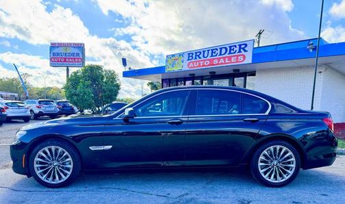 2011 BMW 750 I