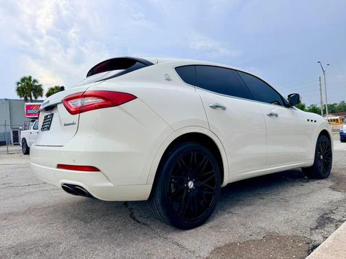 2019 Maserati Levante Base