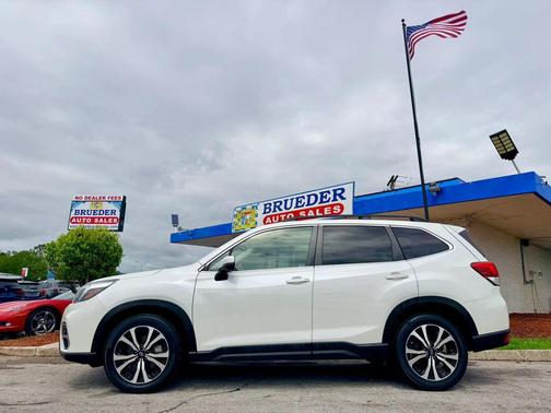 Crystal White Pearl 2021 Subaru Forester Sport