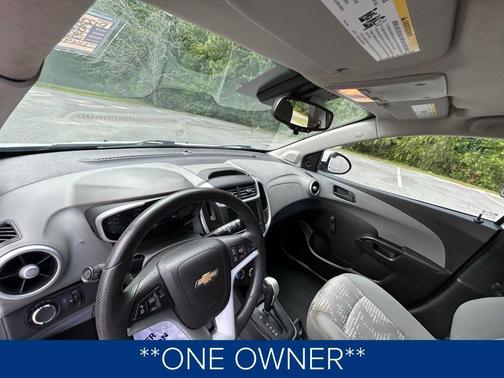 2020 Chevrolet Sonic FWD Hatchback 1FL 5-Door