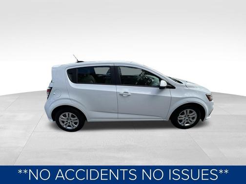 2020 Chevrolet Sonic FWD Hatchback 1FL 5-Door