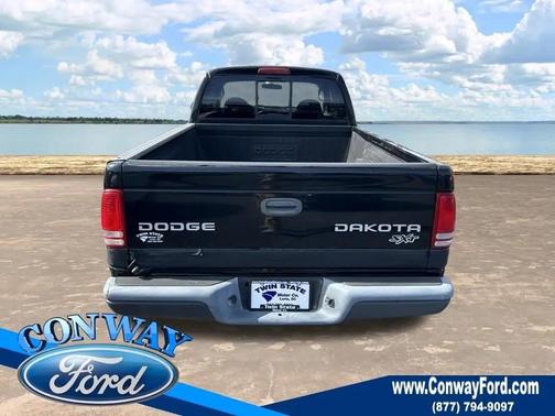 2004 Dodge Dakota Base