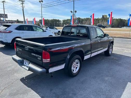 2004 Dodge Dakota Base